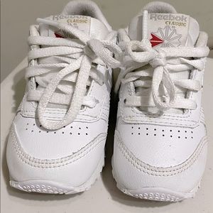Size 5k Reebok classic sneakers